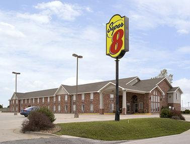 Super 8 By Wyndham Bolivar Exterior photo