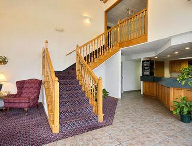 Super 8 By Wyndham Bolivar Interior photo